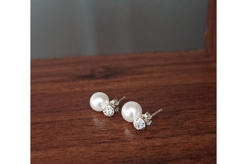 گوشواره میخی نگین مروارید نقره عیار ۹۲۵